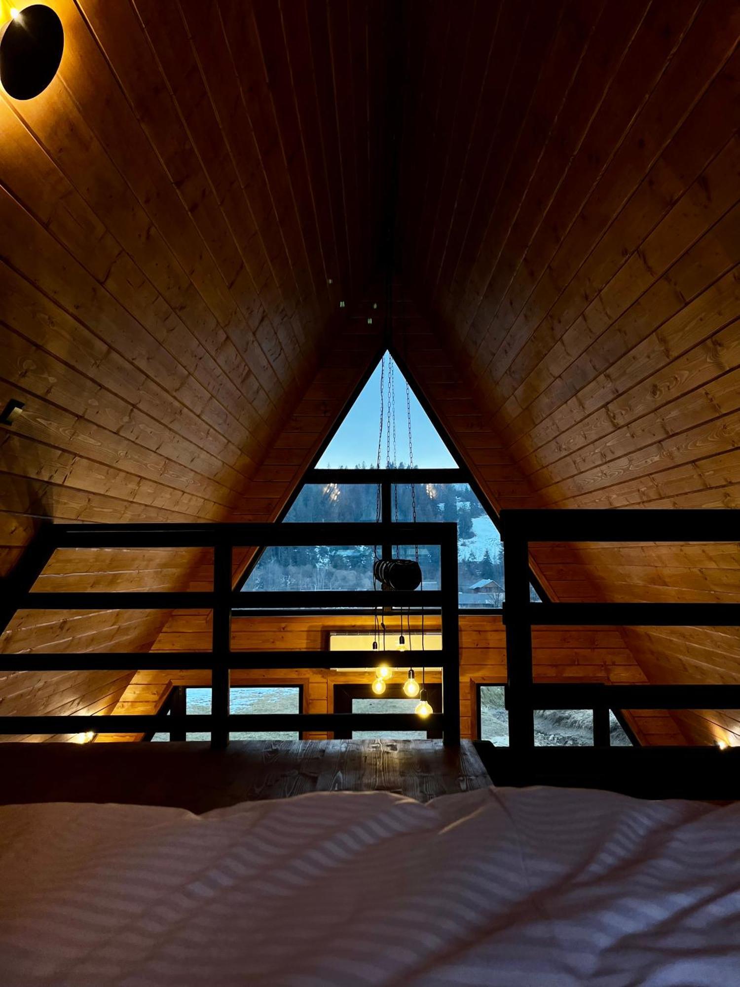 Тихий Куточок Villa อีสกี ภายนอก รูปภาพ