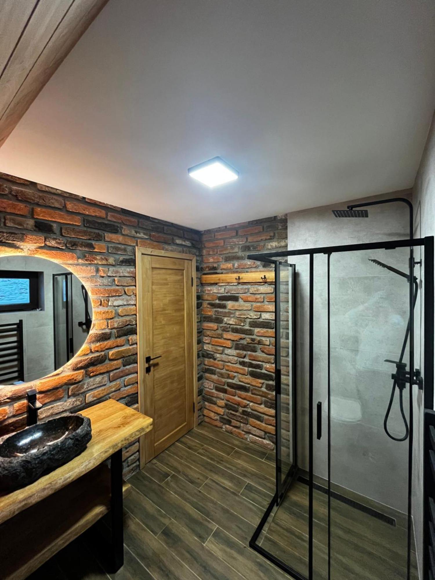 Тихий Куточок Villa อีสกี ภายนอก รูปภาพ