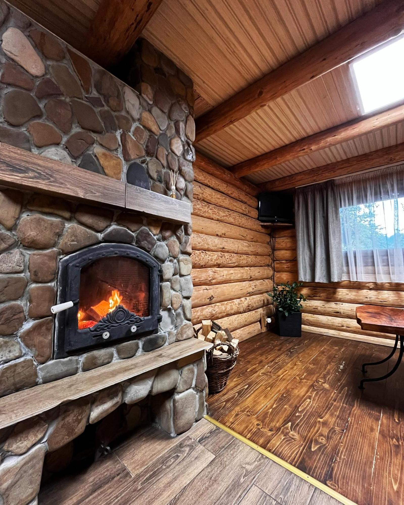 Тихий Куточок Villa อีสกี ภายนอก รูปภาพ